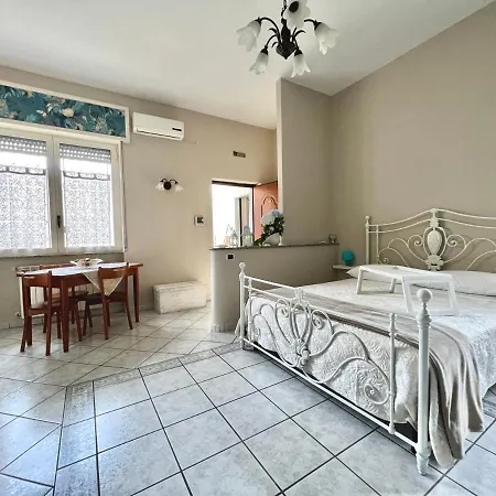 Royal House Trecase-2